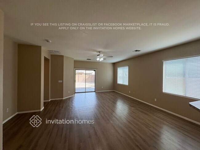 Photo - 3121 S 74th Dr