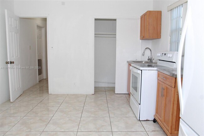 Photo - 3458 Capri Dr Unit 1