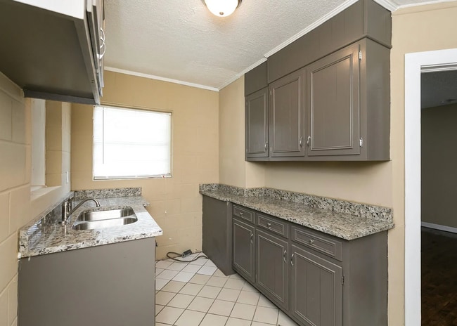 Photo - 3290 Pike Ave