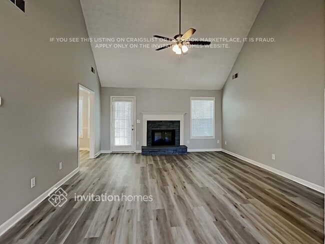 Photo - 35 Dearing Woods Ln