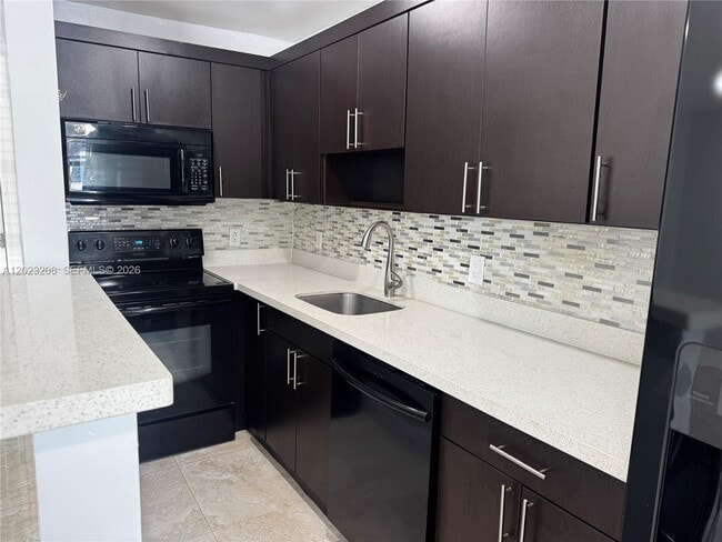 Building Photo - 1860 Venice Park Dr Unit 107