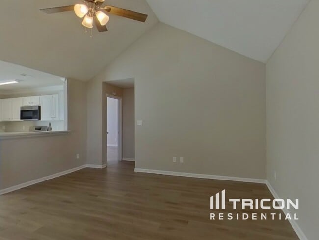 Photo - 2113 Sebastiani Dr