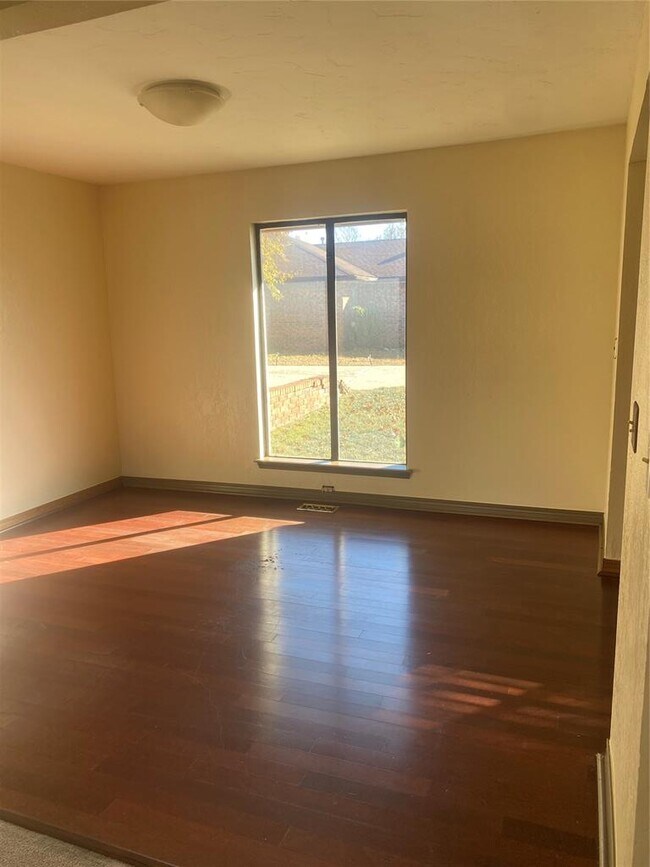 Photo - 1732 Lionsgate Cir Rental