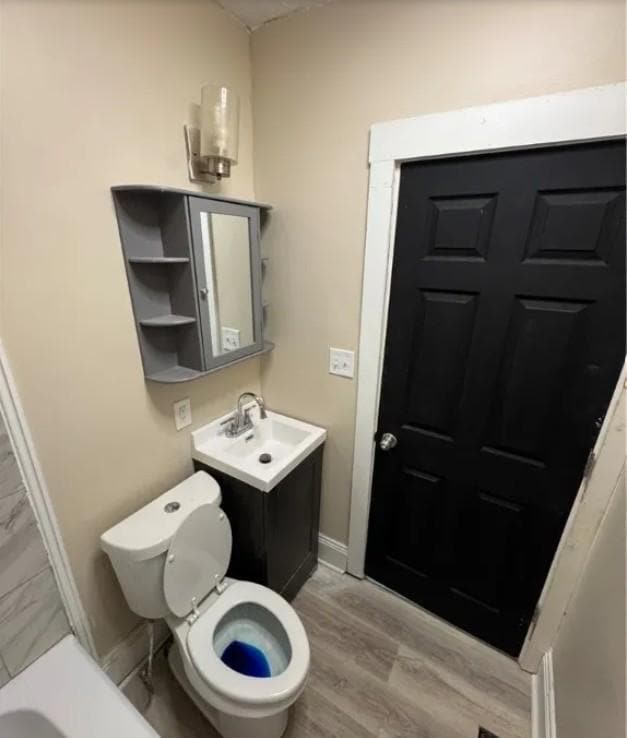 Photo - 14910 Kingsford Ave