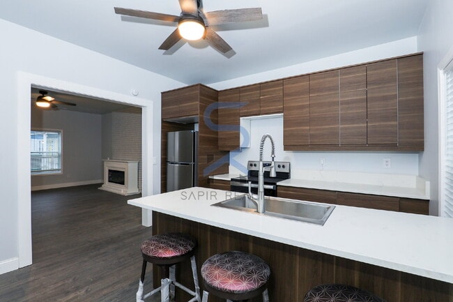 Photo - Move in before January 31st and choose your reward: a $250 Amazon Gift Card or a 55" Smart TV!