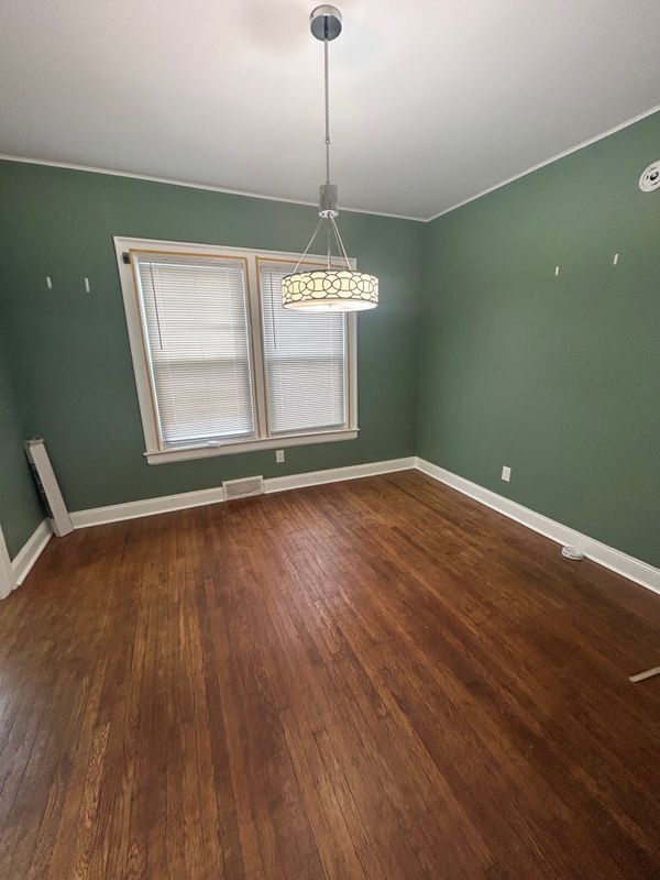 Photo - 625 E Utica St