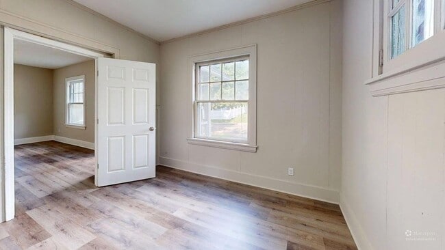 294 Madison Ave Unit 296 Madison - 1st Fl