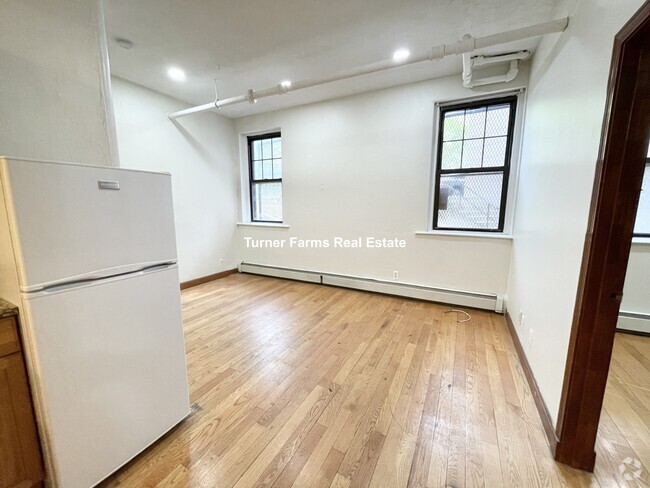 Building Photo - 204 Hemenway St Unit 32 Rental