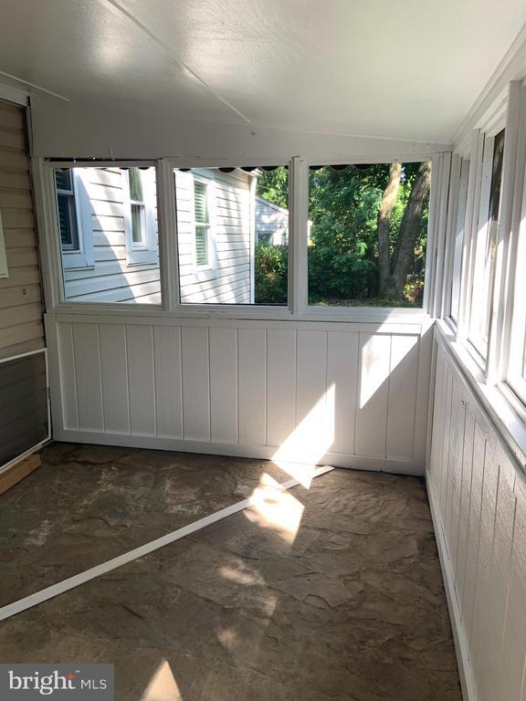 Photo - 2103 Goodwood Rd