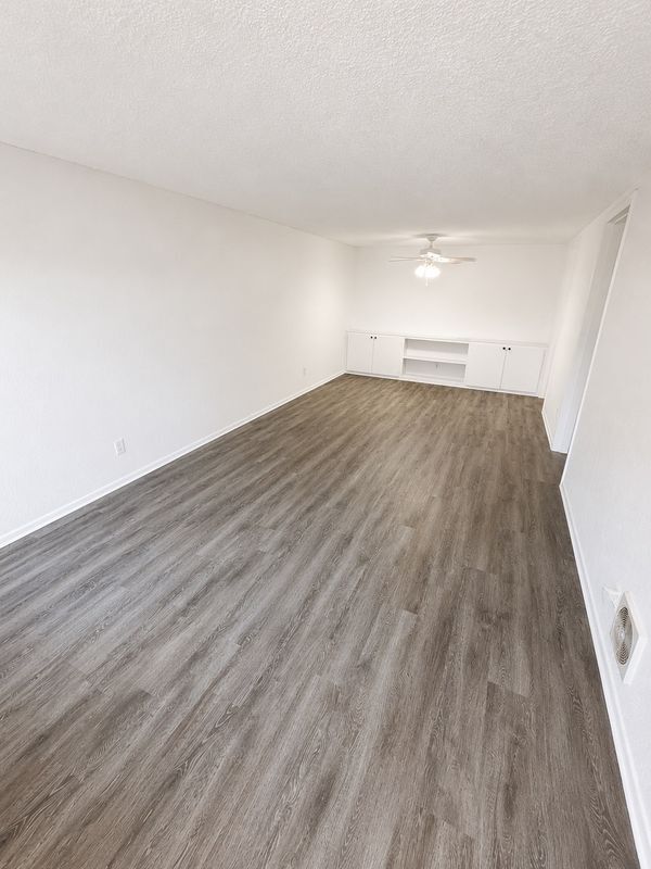 Photo - 420-420 MILLS STREET, 32 Unit 32