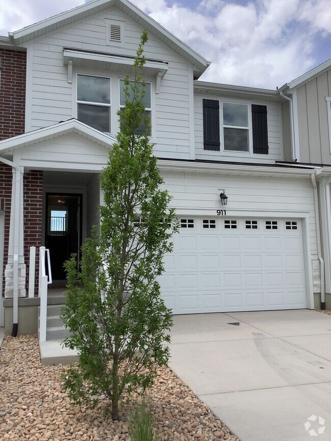 Building Photo - New Construction Townhome Located in Prime...