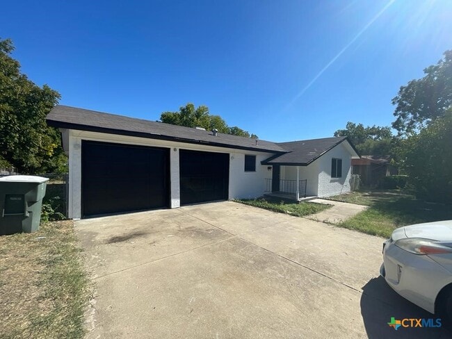 Photo - 1818 Janis Dr