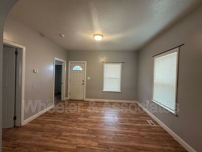 Photo - 2429 B Ave