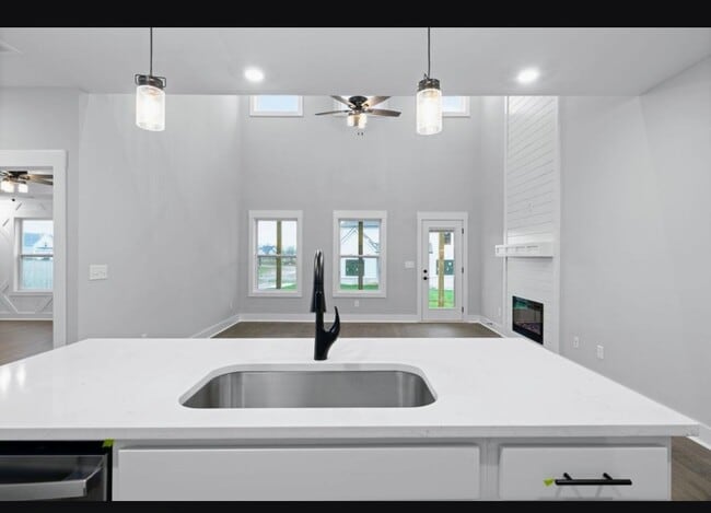 Photo - 955 Alton Dr