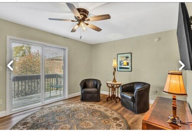 Photo - 2840 Colonial Ave SW Unit C13