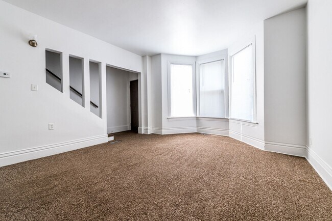 41 E 156th