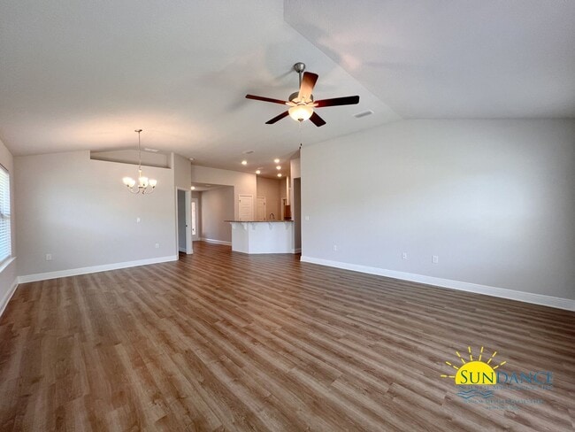 Photo - Modern 3 Bedroom Home with Community pool!