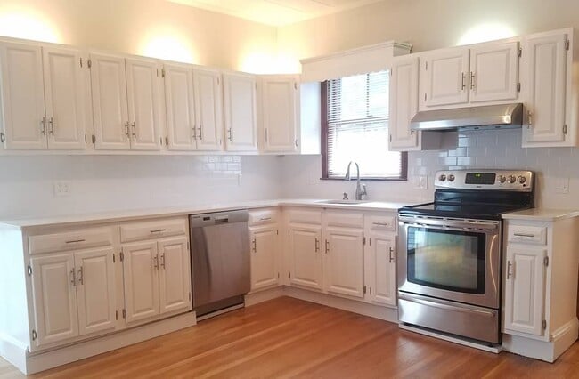 Kitchen - 573 Cambridge Street Townhome
