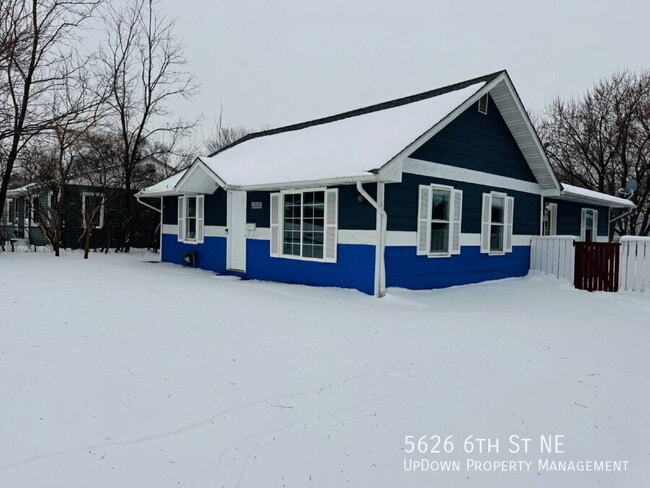 Photo - 5626 6th St NE
