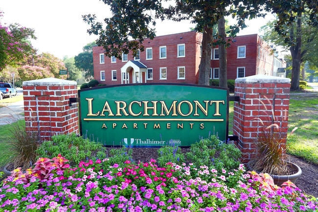 Photo - Larchmont Apartments