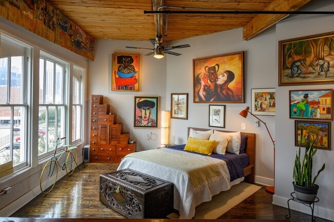 Photo - 711 William St Unit 404