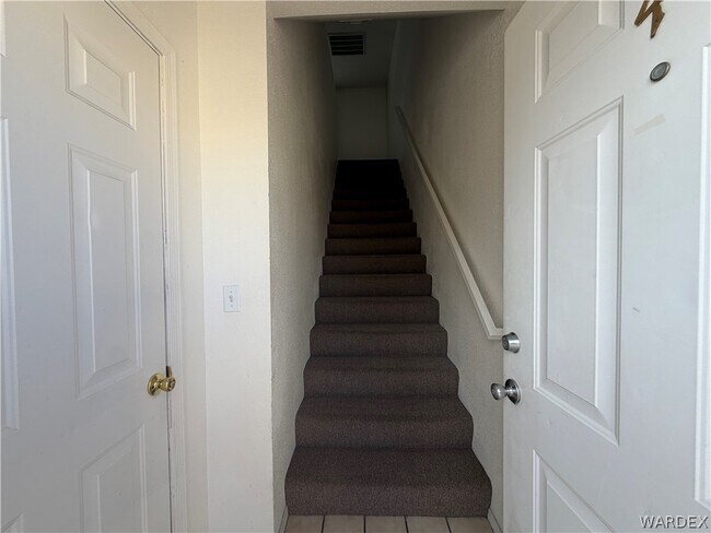 Photo - 331 Phyllis Dr Unit 4