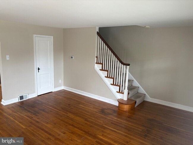 Photo - 2804 Belmont Ave