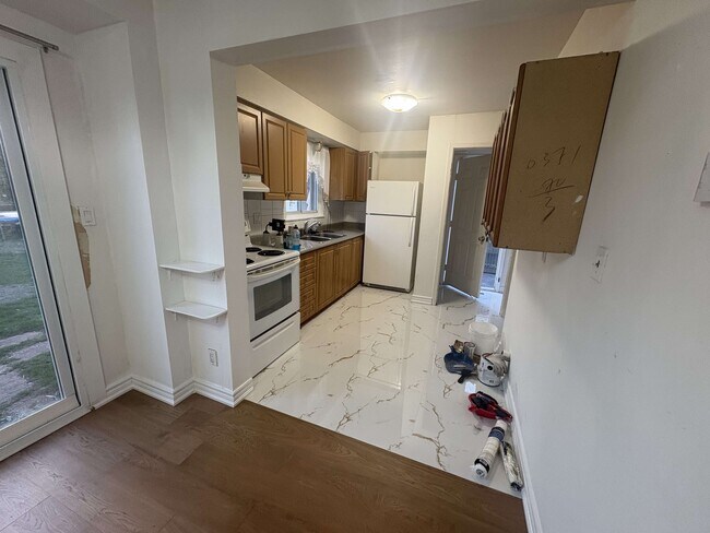 Kitchen - 5 Murison Blvd