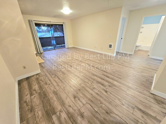 Photo - 603 SE 148th Ave