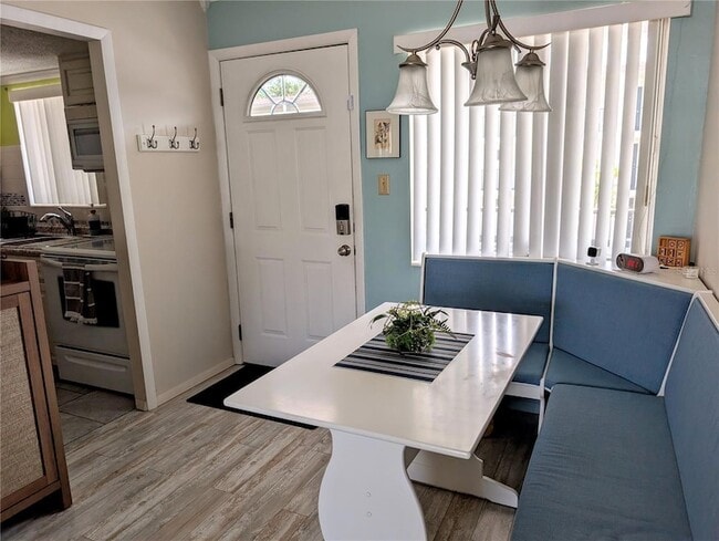 2321 Sunset Dr Unit H25