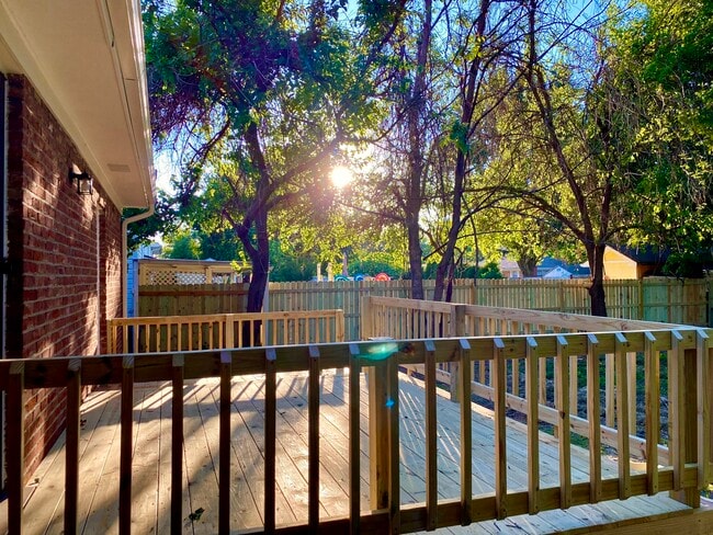 Photo - 8003 Broadfern Dr