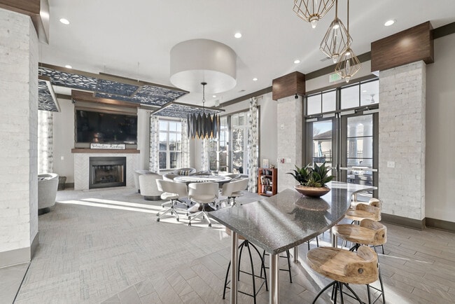 Photo - 5th Street Place