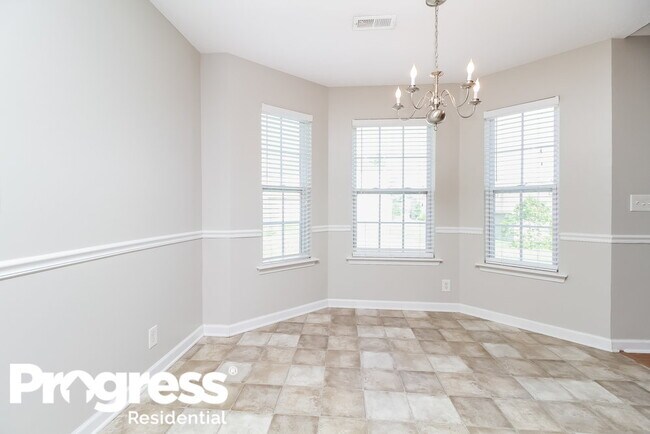 Photo - 922 Tom Hailey Blvd