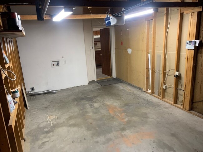 Photo - Single Family Home Close to UNM and Knob Hill