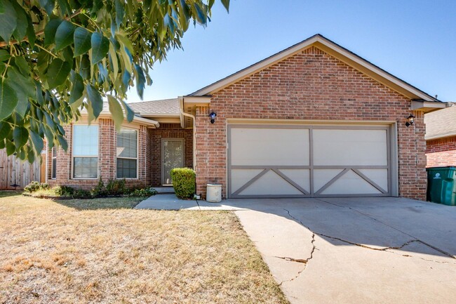 Adorable 3 bedroom Home in NW OKC - Adorable 3 bedroom Home in NW OKC