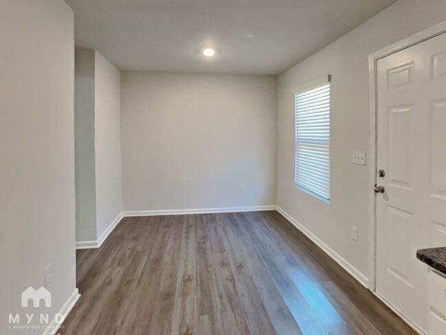 Photo - 1832 Carrington Dr