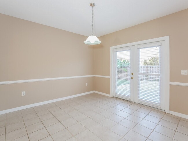 Photo - 7209 48th Ave E