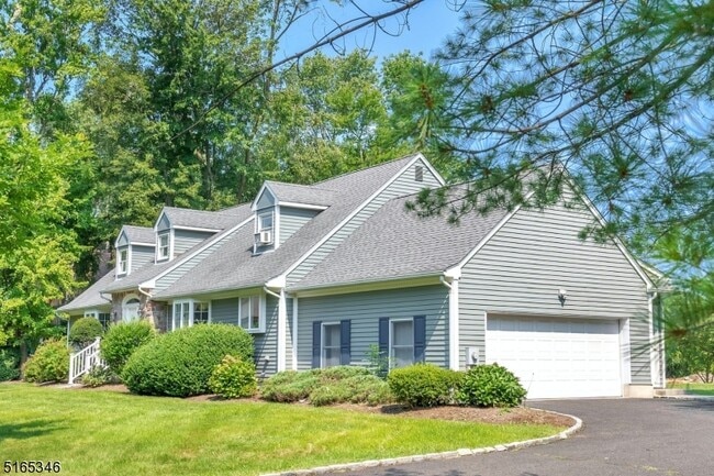 Photo - 34 Woodmere Dr