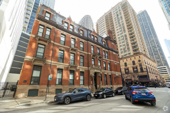 Building Photo - 801 N Wabash Ave Rental