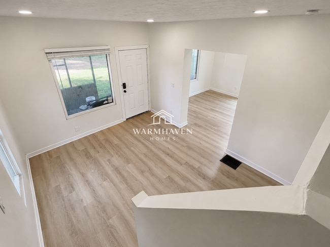 Photo - 1206 Diagonal Rd