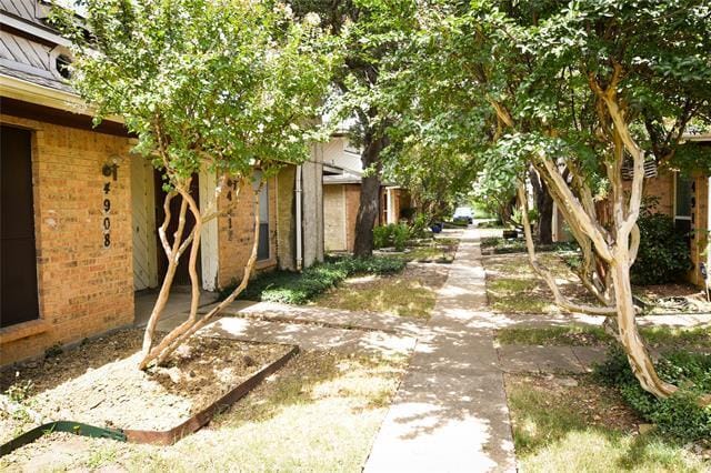Building Photo - 4908 Oakbluff Dr Rental