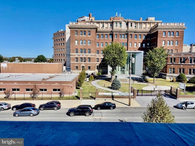 Photo - 5334 Cedar Ave Unidad 7G