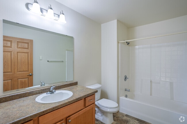3BR, 2BA - 1,365SF - Primary Bathroom