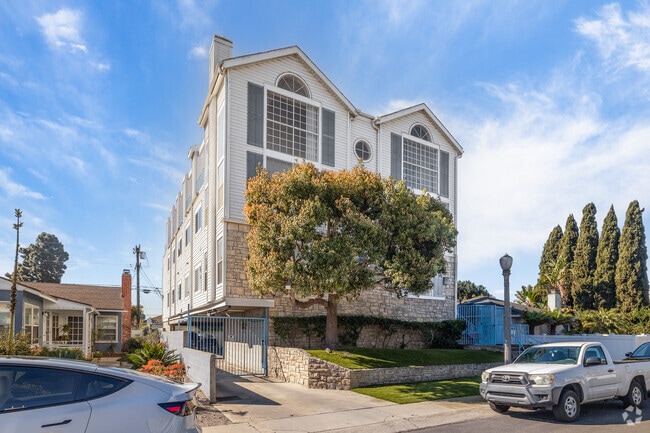 Primary Photo - 6730 W 86th Pl