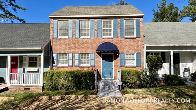 Photo - 1472 Roxbury Ct Townhome