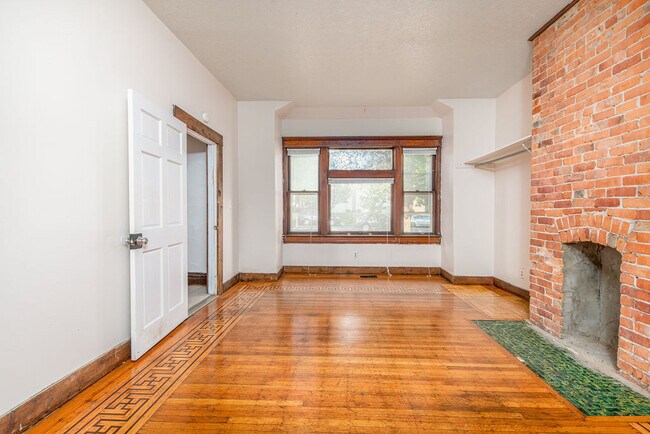 1689 Summit St Unidad 1689