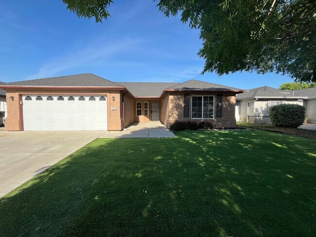 Photo - Charming home for rent in Visalia