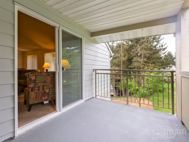 Balcony w/ Storage