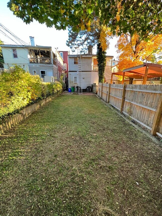 Photo - 1339 Good St Unidad 1