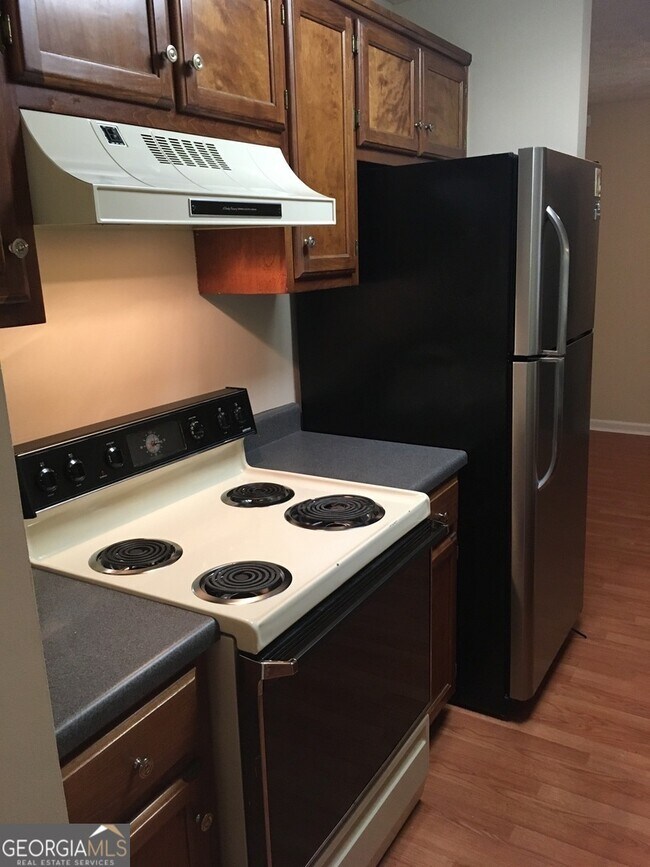 Photo - 100 Downing Way Unit APT H